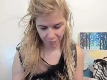 Photos of artsyandcraftsy_ from Chaturbate is Freechat