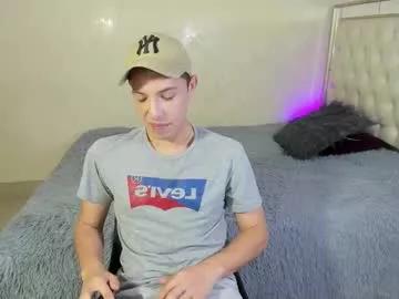 im_emilianolux from Chaturbate is Freechat