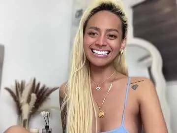 Photos of xmonstrouscockivy from Chaturbate is Freechat