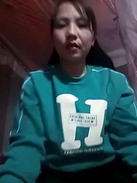 -Lanaa- from StripChat is Freechat