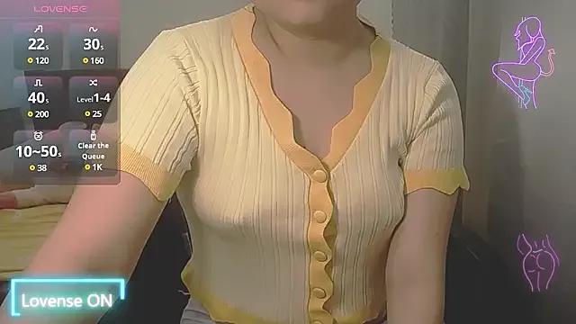 1HornUnicorn from StripChat is Freechat