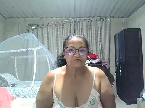 _Cristal from StripChat is Freechat