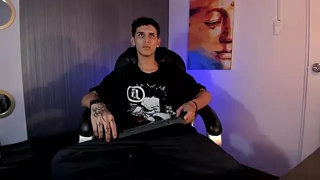 _realwav from StripChat is Freechat