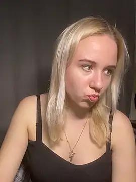 _sweet_angel_girl from StripChat is Freechat