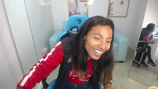 _wendy_b from StripChat is Freechat
