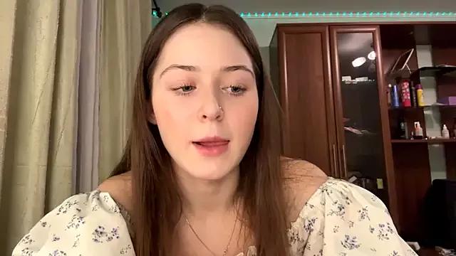 Adel_strongwoman from StripChat is Freechat