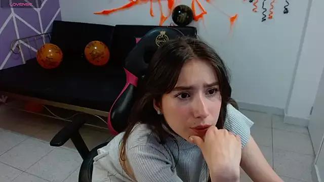 Adhara_Kitten from StripChat is Freechat