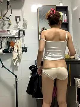 Aimeil model from StripChat