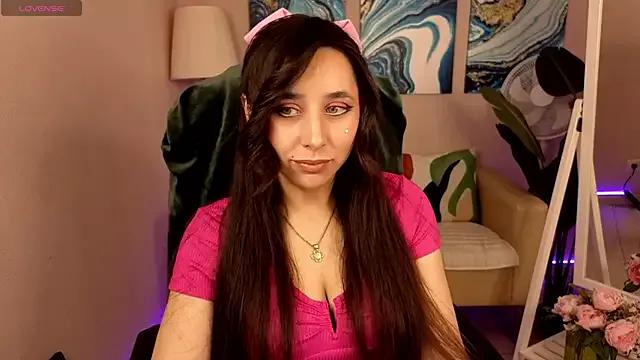 AkiraRH from StripChat is Freechat