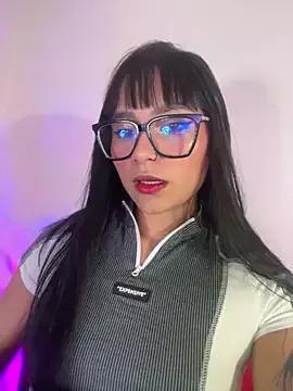 AlannaDollx from StripChat is Freechat