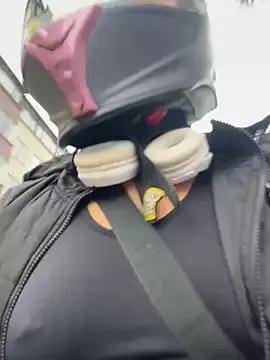 AlannaEvons from StripChat is Freechat