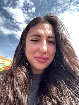 AleksandraRich from StripChat is Freechat