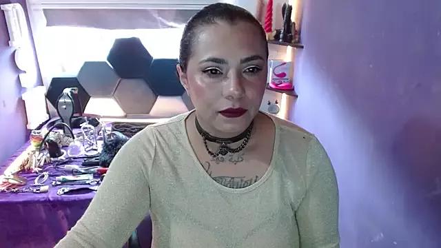 Alexa_Slavehot777 from StripChat is Freechat