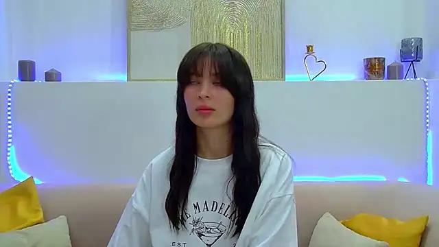 AlexandraBloom from StripChat is Freechat