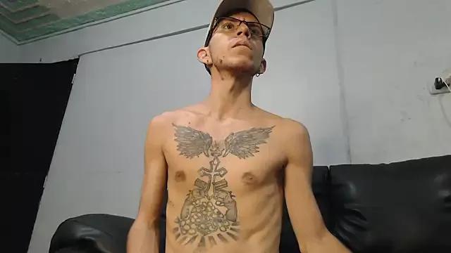 AlexandroRossi from StripChat is Freechat