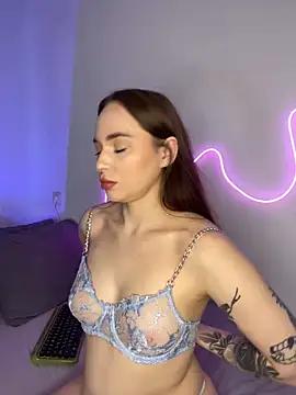 AlexaSpark from StripChat is Freechat