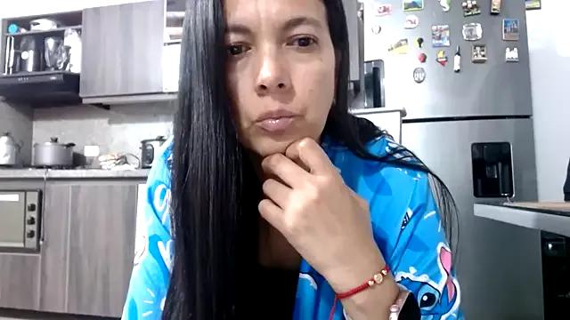 Alexxawinter from StripChat is Freechat