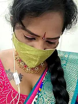 Aliana26 from StripChat is Freechat
