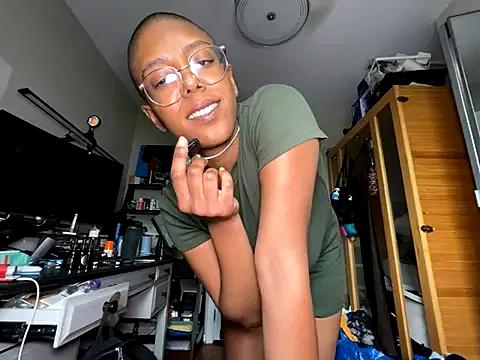aliasyourfav from StripChat is Freechat