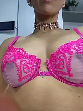 AliceBarry from StripChat is Freechat