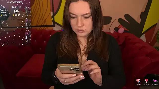AliceOfWondersS from StripChat is Freechat