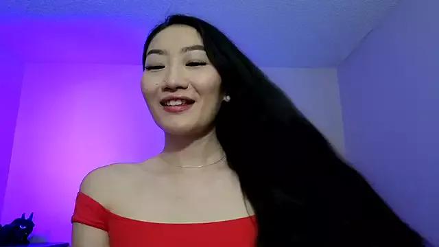 Aliciaz3 from StripChat is Freechat