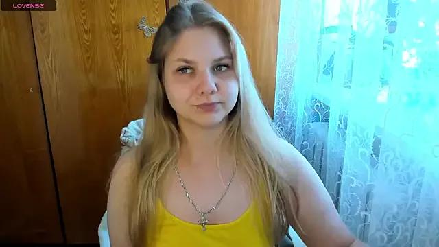 AlinaMors from StripChat is Freechat