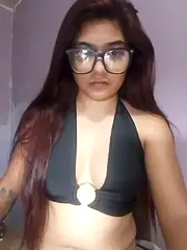 alisaram from StripChat is Freechat