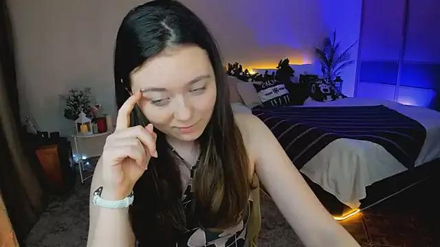 AlluringLookk from StripChat is Freechat