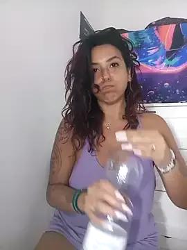 Photos of allyson22andy from StripChat is Freechat