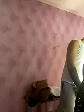 AlphaMasterXxx from StripChat is Freechat