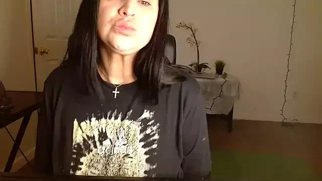 AlyssiaAmoreXO from StripChat is Freechat