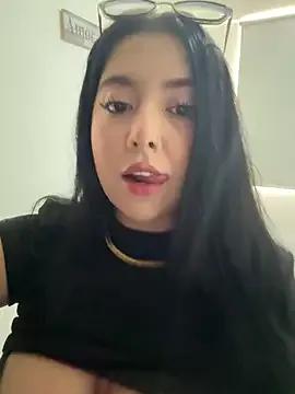 Amara_Sinclair from StripChat is Freechat