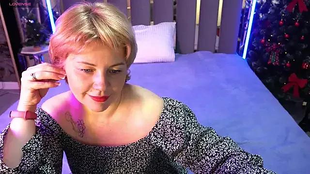 AmaraNights from StripChat is Freechat