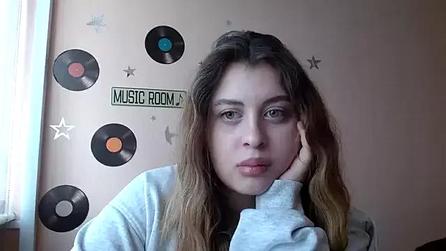 Amber__Glow from StripChat is Freechat