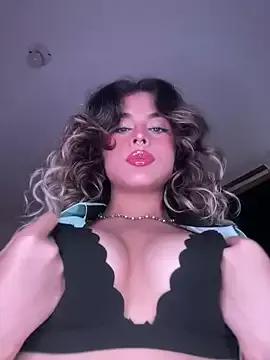 Amber_brooks from StripChat is Freechat