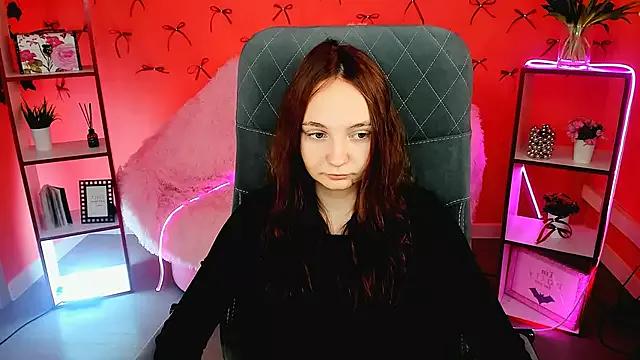 ameliaglamour from StripChat is Freechat
