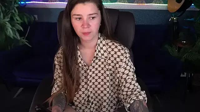 AmellyMilly from StripChat is Freechat