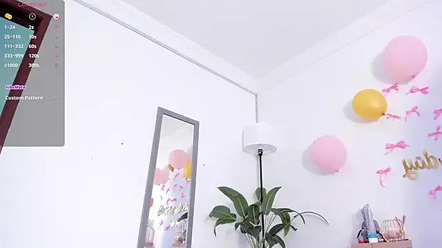 Photos of Amina_hafsa from StripChat is Freechat