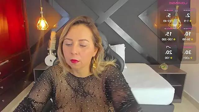 andre_soto_ from StripChat is Freechat