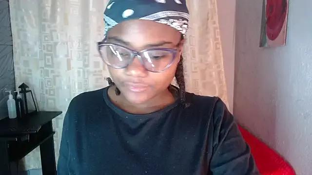 Andrea_curvy from StripChat is Freechat