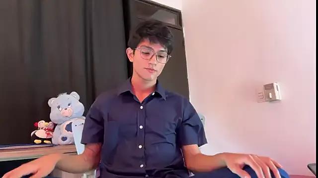 Angel_bunny2 from StripChat is Freechat