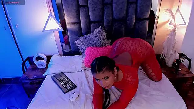 AngelaMiller_ from StripChat is Freechat