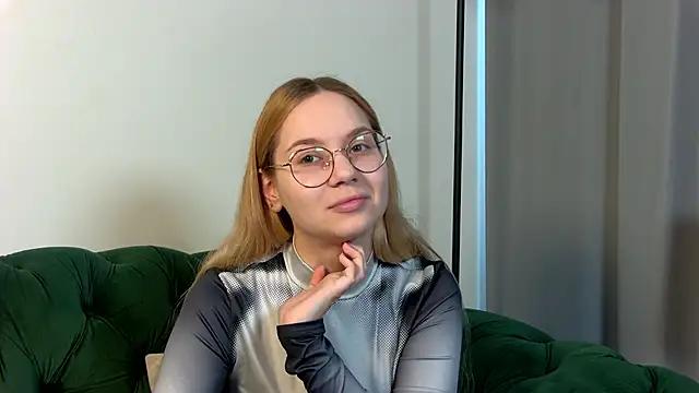 AnidiBerry from StripChat is Freechat