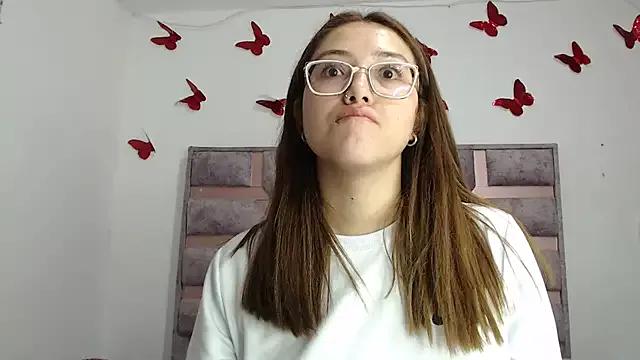 Anny-Fox from StripChat is Freechat