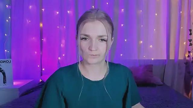 AnnyHandd from StripChat is Freechat