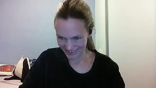 Annylove1 from StripChat is Freechat