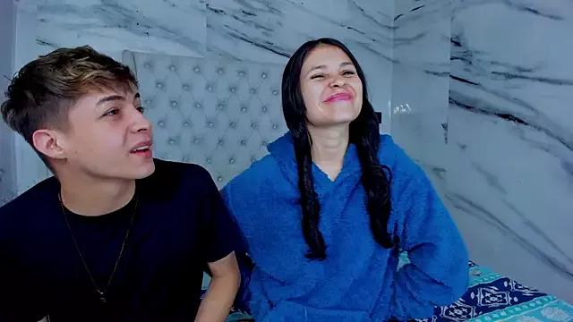 Ari_and_Storm from StripChat is Freechat