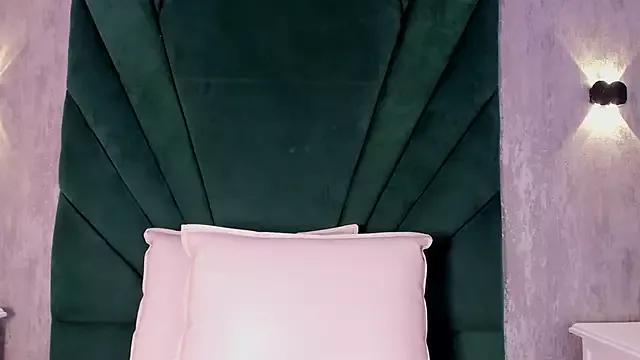 Ariana_ceballos from StripChat is Freechat