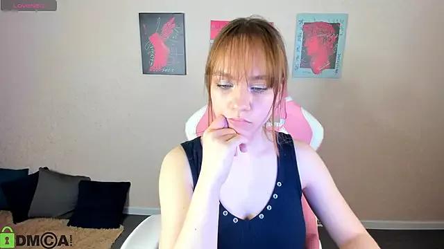 Ariana_Moor from StripChat is Freechat